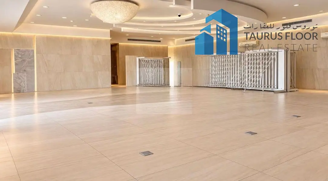 Best Offer || Prime Location || Showroom for Rent