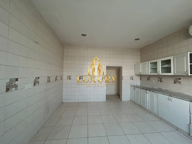 13 Spacious 6BHK Villa + Majlis | 6,000 Sq. Ft. | Private Parking | Hoshi