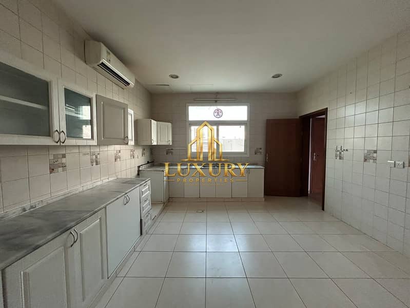 21 Spacious 6BHK Villa + Majlis | 6,000 Sq. Ft. | Private Parking | Hoshi