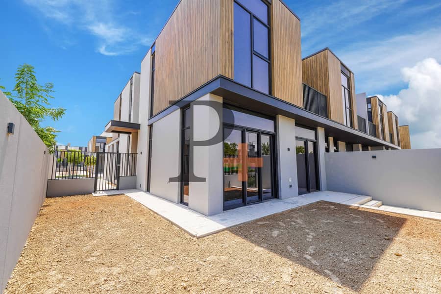 Spacious 4 BR Maid | G+2 | Single Row | Lush Green Spacious 4 BR Maid | G+2 | Single Row | Lush Green