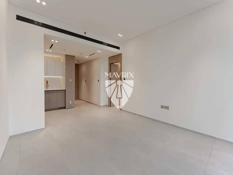 8 Image 8