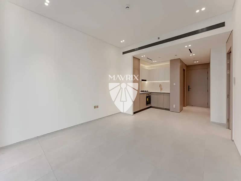 9 Image 9