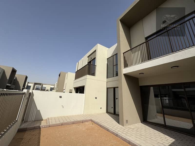 Таунхаус в Вилланова,Ла Виолета, 3 cпальни, 149999 AED - 16862463 Таунхаус в Вилланова,Ла Виолета, 3 cпальни, 149999 AED - 16862463