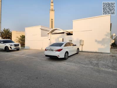 4 Bedroom Villa for Rent in Al Humrah, Umm Al Quwain - PHOTO-2026-10-15-10-38-14 12. jpg 4 Bedroom Villa for Rent in Al Humrah, Umm Al Quwain - PHOTO-2026-10-15-10-38-14 12. jpg