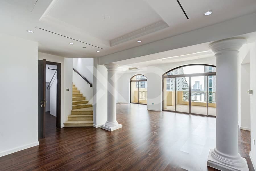 Vacant Now - Double Balcony - Keys with me Vacant Now - Double Balcony - Keys with me