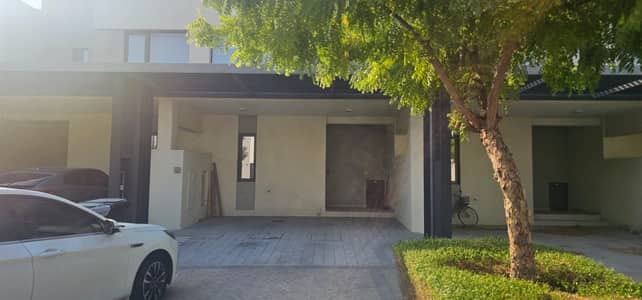 3 Schlafzimmer Villa zum Miete in Dubai South, Dubai - 9e50a293-5bb9-4d78-a057-de678d37a1f3. jpg 3 Schlafzimmer Villa zum Miete in Dubai South, Dubai - 9e50a293-5bb9-4d78-a057-de678d37a1f3. jpg