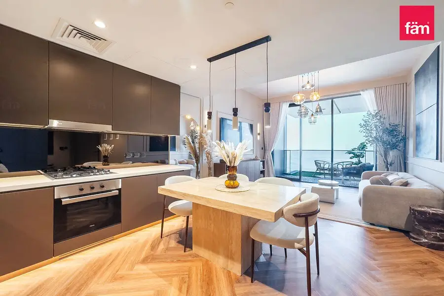 Big Layout| High Floor | Vacant | Fully Furnished