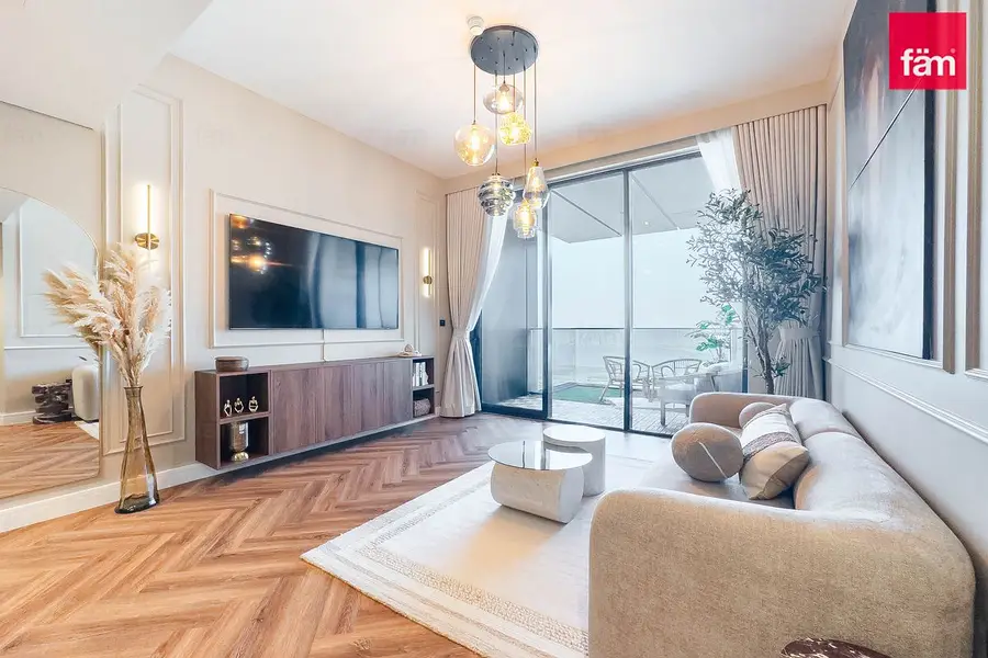 Big Layout| High Floor | Vacant | Fully Furnished