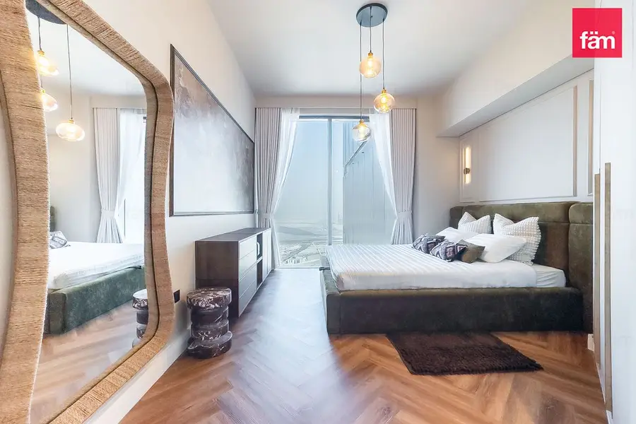 Big Layout| High Floor | Vacant | Fully Furnished