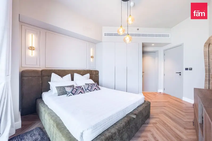 Big Layout| High Floor | Vacant | Fully Furnished