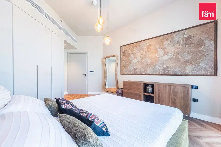 Big Layout| High Floor | Vacant | Fully Furnished