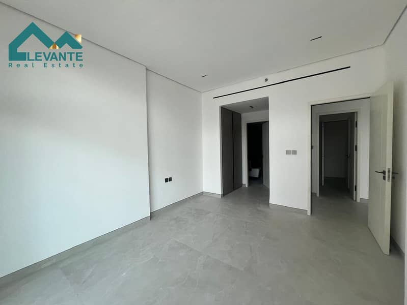 3 Image 3