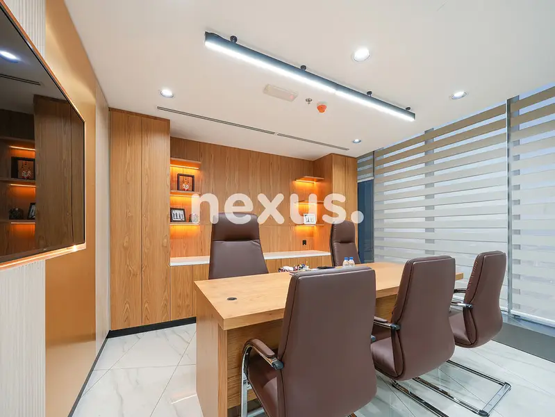 FULLY FURNISHED | VACANT | COMMUNITY VIEW