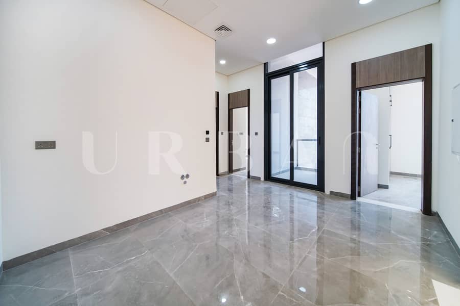 7 ADU00174. JPG