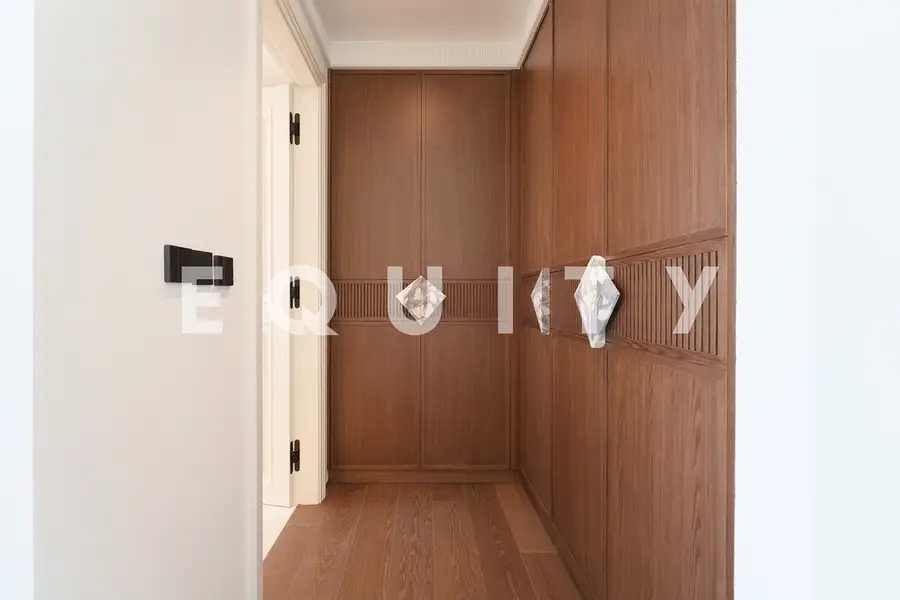 Trophy Asset | Impeccable Upgrades | A Must See
