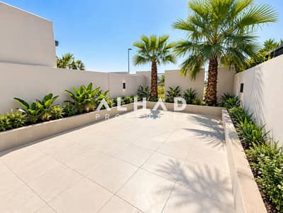 2 Cпальни Таунхаус в аренду в Мохаммед Бин Рашид Сити, Дубай - Sunlit Modern Tropical Courtyard. png 2 Cпальни Таунхаус в аренду в Мохаммед Бин Рашид Сити, Дубай - Sunlit Modern Tropical Courtyard. png