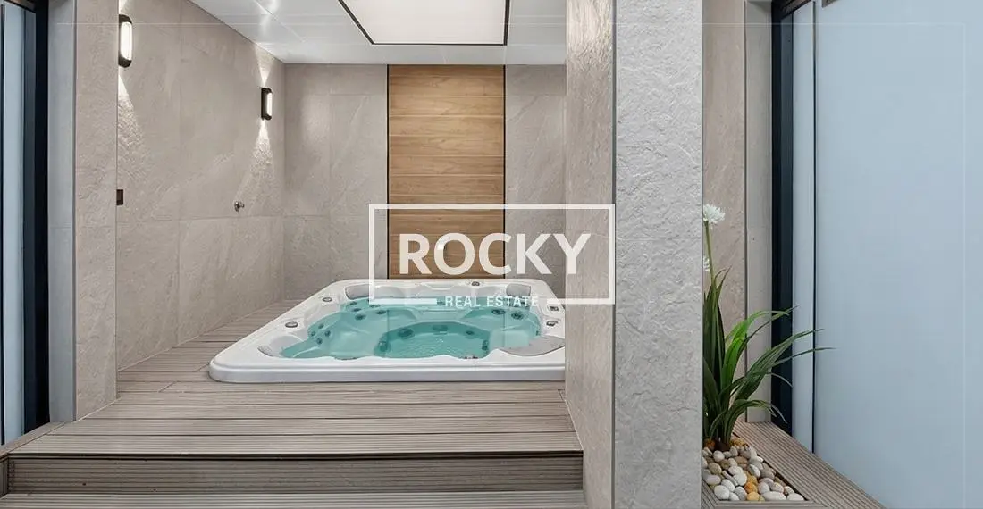 SPACIOUS 3BR + MAIDS COMMUNITY VILLA WITH OPEN KITCHEN | DIP 1