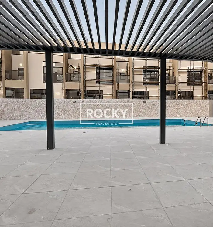 SPACIOUS 3BR + MAIDS COMMUNITY VILLA WITH OPEN KITCHEN | DIP 1
