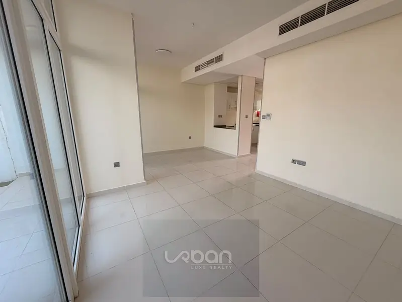 Single row | Well Maintained| Balcony Terrace| Single row