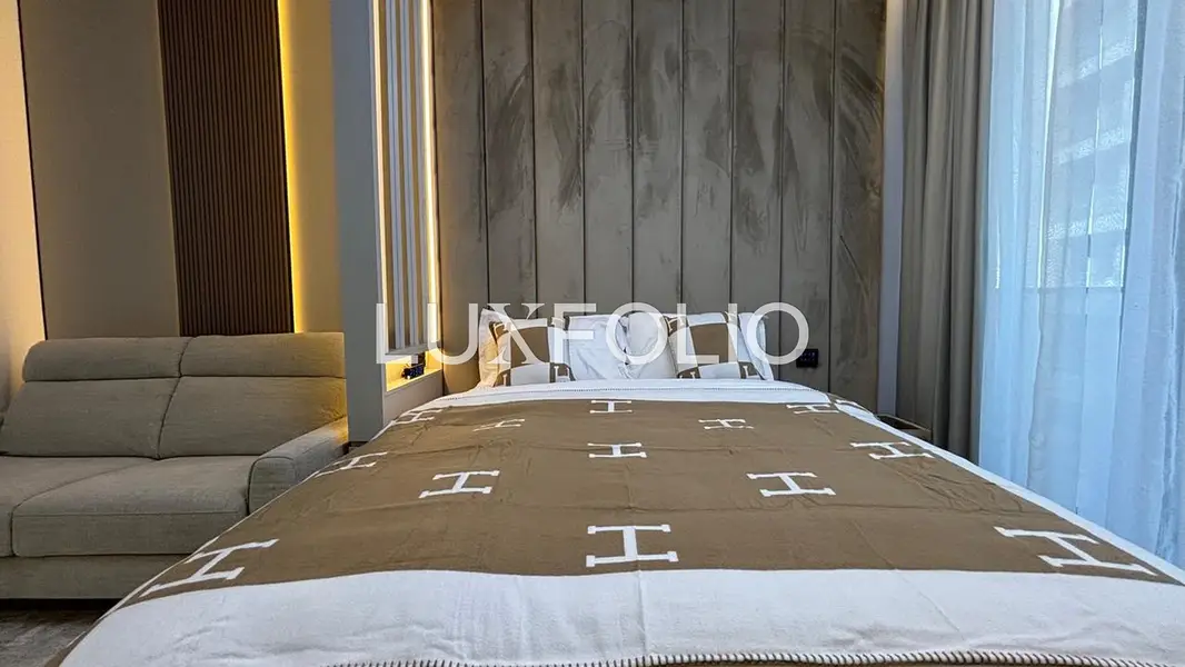 Fully Furnished | Spacious | Vacant