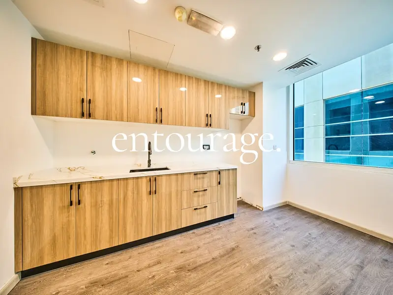 Central Location| Grade A unit| Wet Pantry