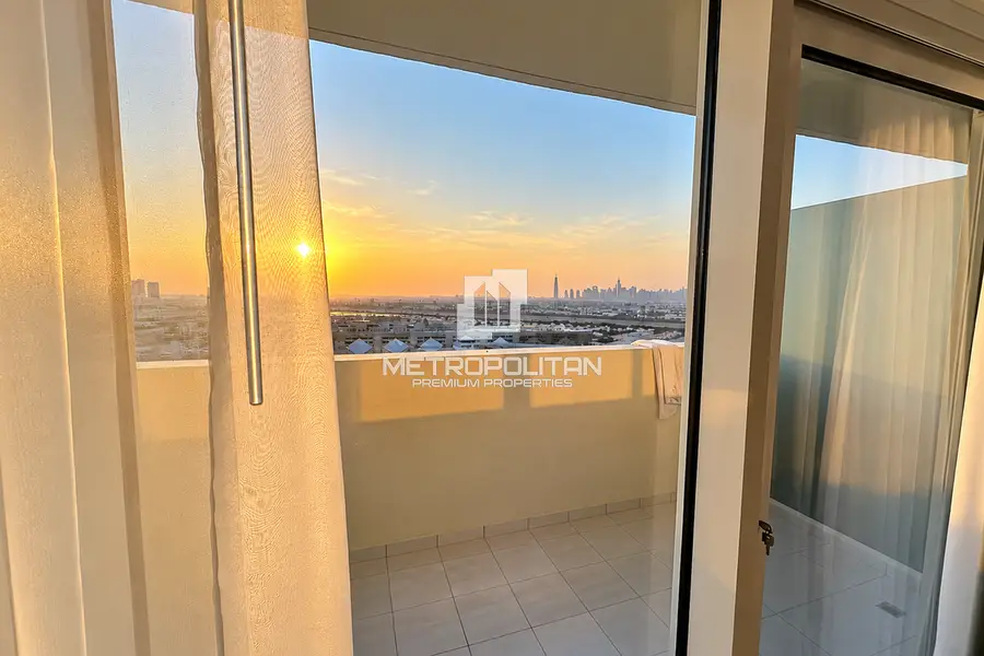 Motivated Seller | Dual View | Great ROI & Value