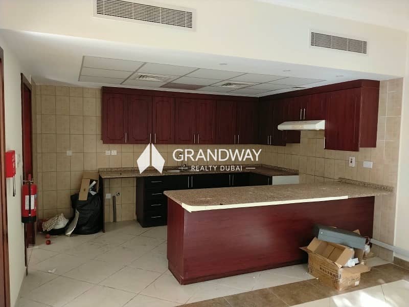 2 Spacious 5BR I TwinsVilla I Great Location — photo 1
