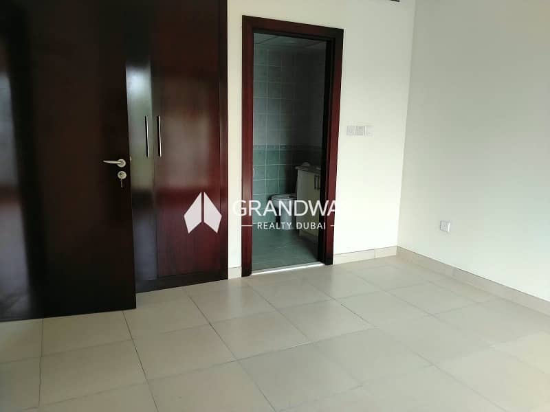 9 Spacious 5BR I TwinsVilla I Great Location — photo 9