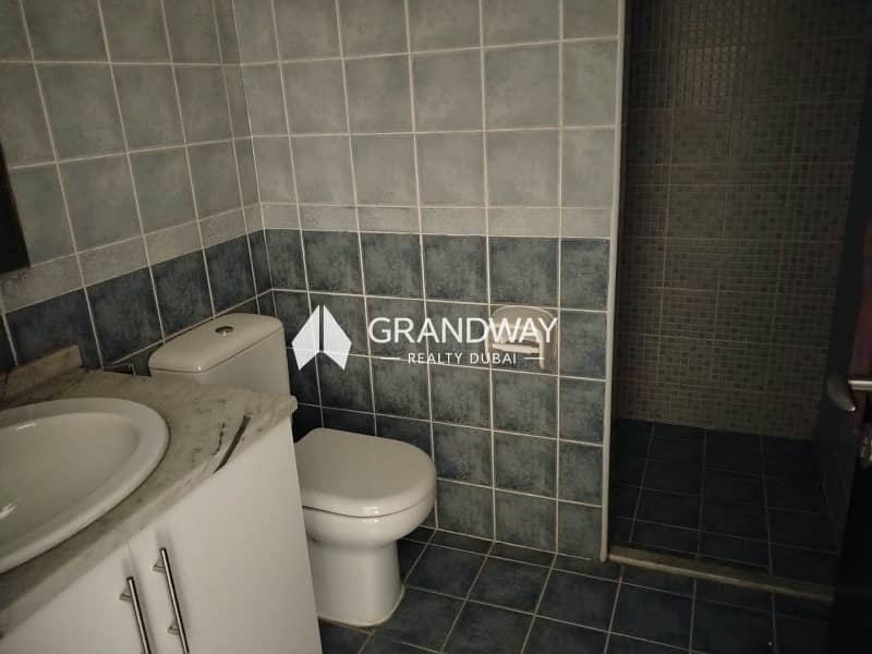 18 Spacious 5BR I TwinsVilla I Great Location — photo 18