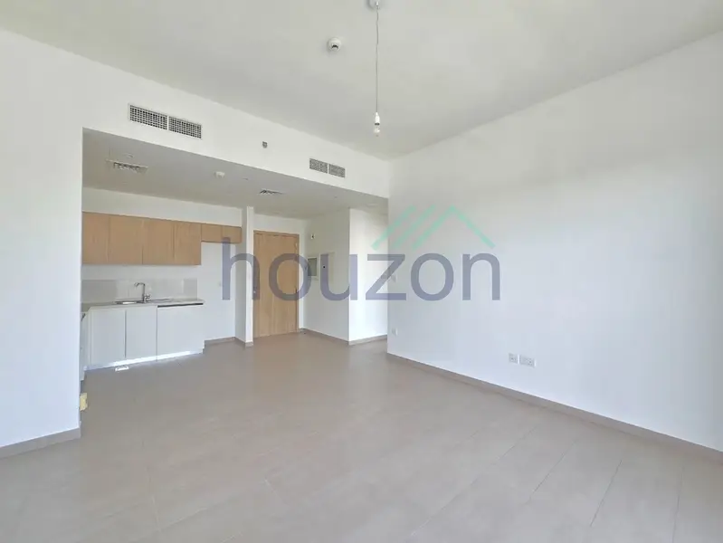 Spacious 1BR | Direct Park Access | Prime Location