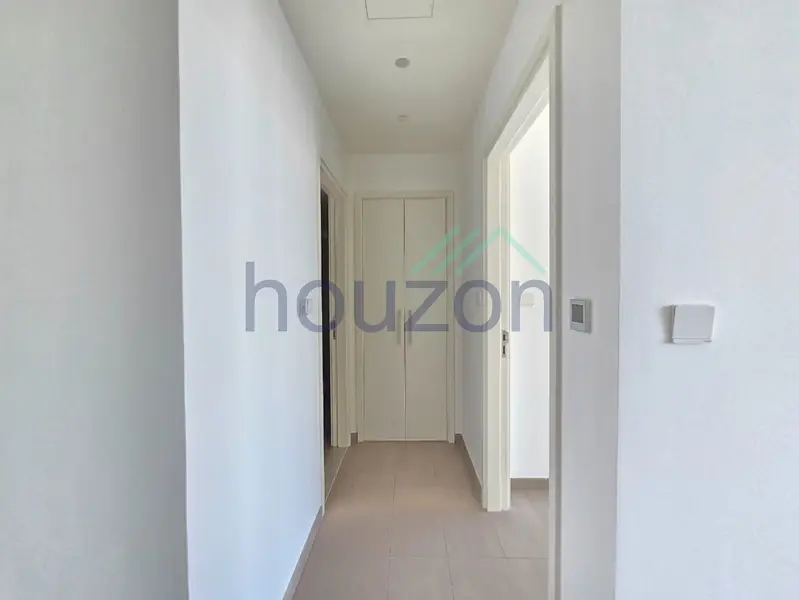 Spacious 1BR | Direct Park Access | Prime Location