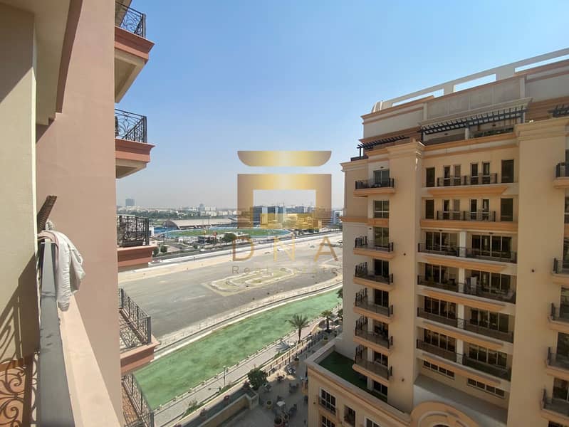 Corner Unit Semi Closed Kitchen Pool/Canal View