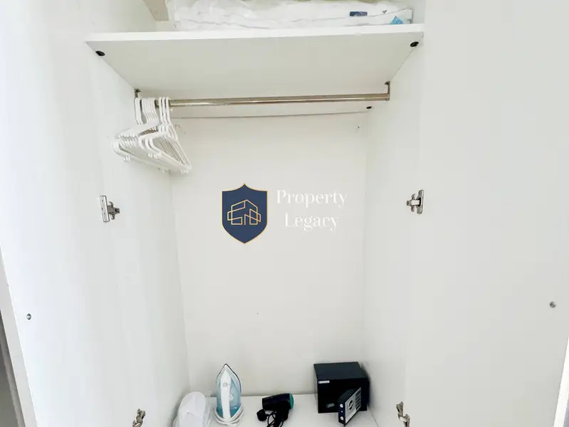 Fully Furnished | Huge Layout | Available in Oct