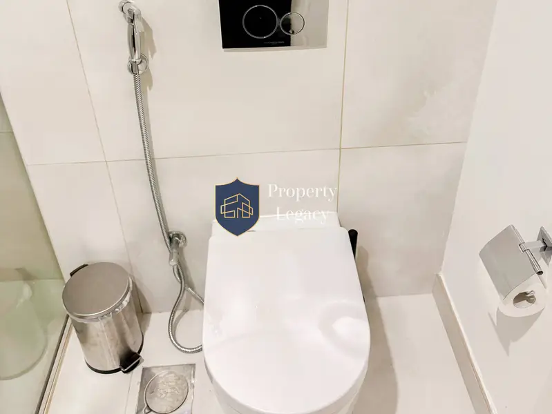 Fully Furnished | Huge Layout | Available in Oct