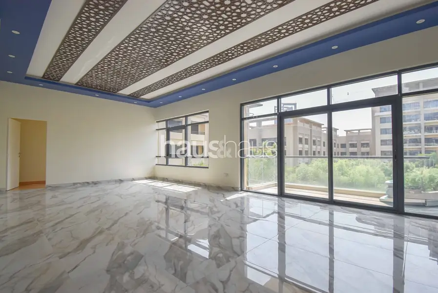 Vacant Now | Vastu | Renovated | 2 Parking | Study