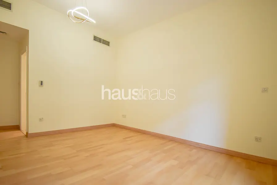 Vacant Now | Vastu | Renovated | 2 Parking | Study