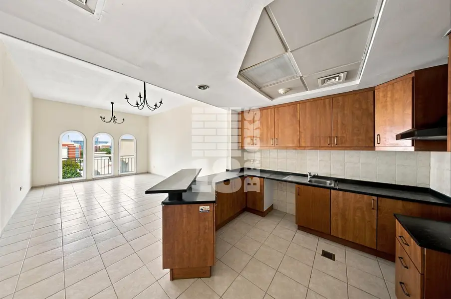 1BR + Store | Metro Nearby | Vacant