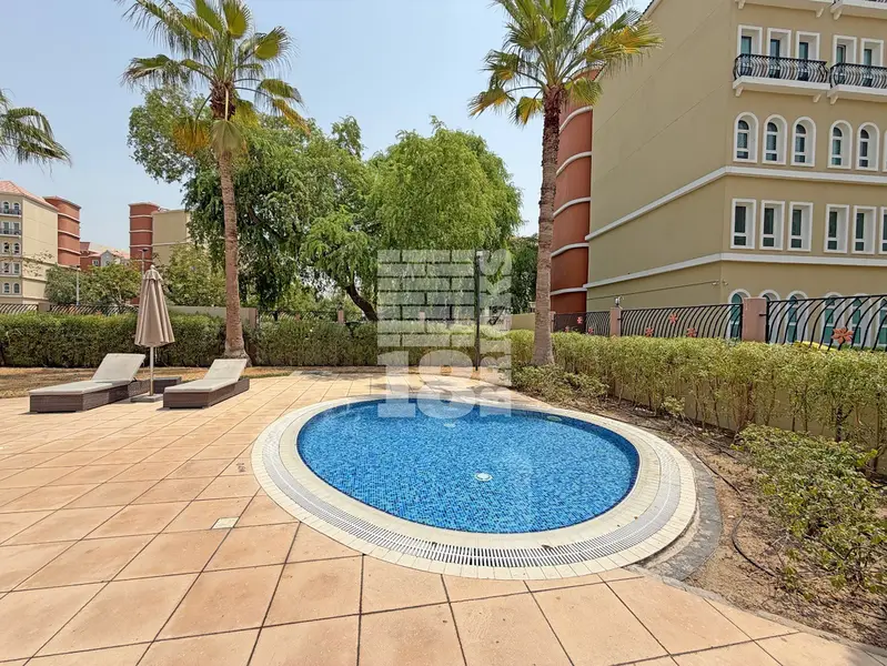1BR + Store | Metro Nearby | Vacant