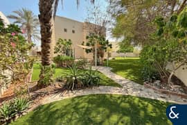 Amazing Plot | 4 Bed | Vacant | Reno Project