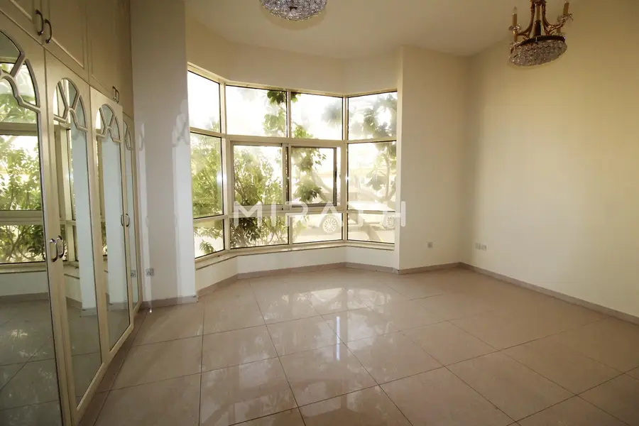 Glamorous Villa | Swimming Pool | Close to Beach