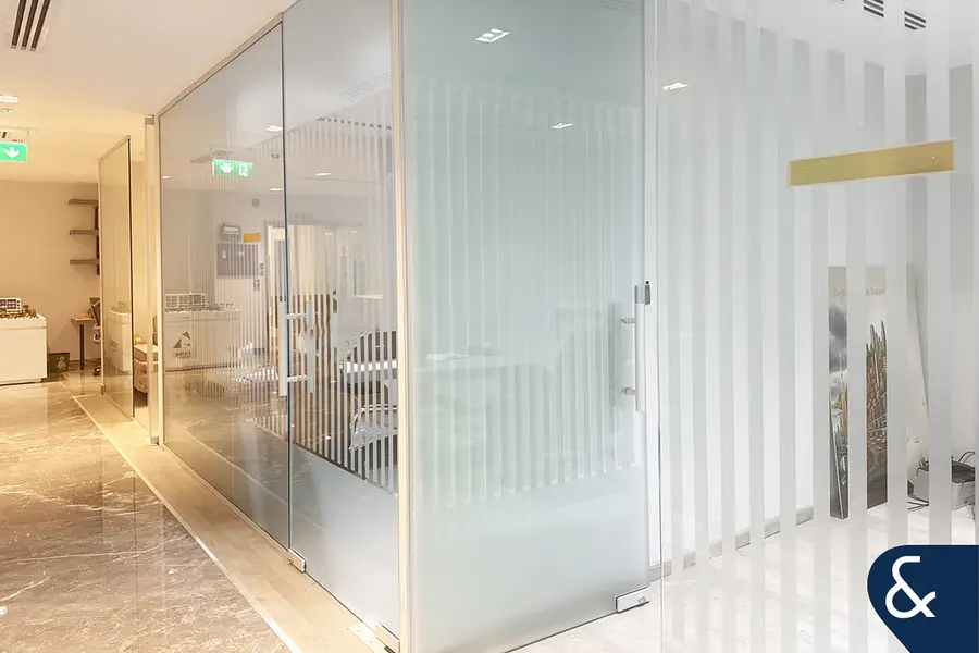 Furnished | Vacant | Glass Partitioned