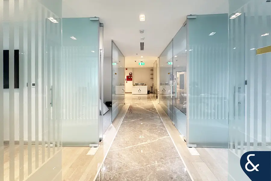 Furnished | Vacant | Glass Partitioned