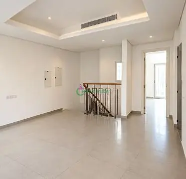 4BR Villa | Somerset Mews | Garden & Park Views | Maids Room