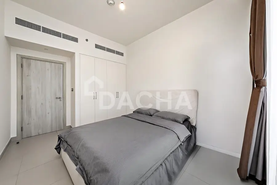 Corner Unit | Mid floor | Water View