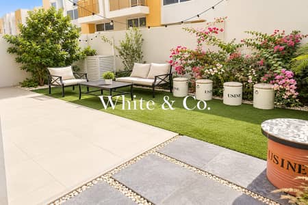 3 Bedroom Townhouse for Rent in DAMAC Hills 2 (Akoya by DAMAC), Dubai - Landscaped | Unfurnished | Roof Terrace
