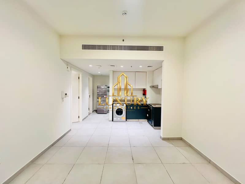 2 SPACIOUS 1BR | SOLO, ALJADA | 2 WASHROOMS | POOL & GYM | AED 45K I 12 CHEQUES