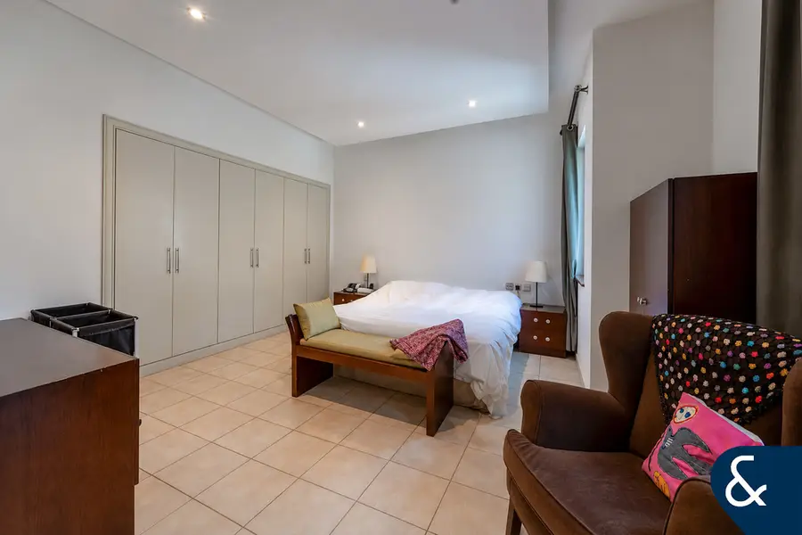 Exclusive | 4 Beds + Maid | Corner Unit