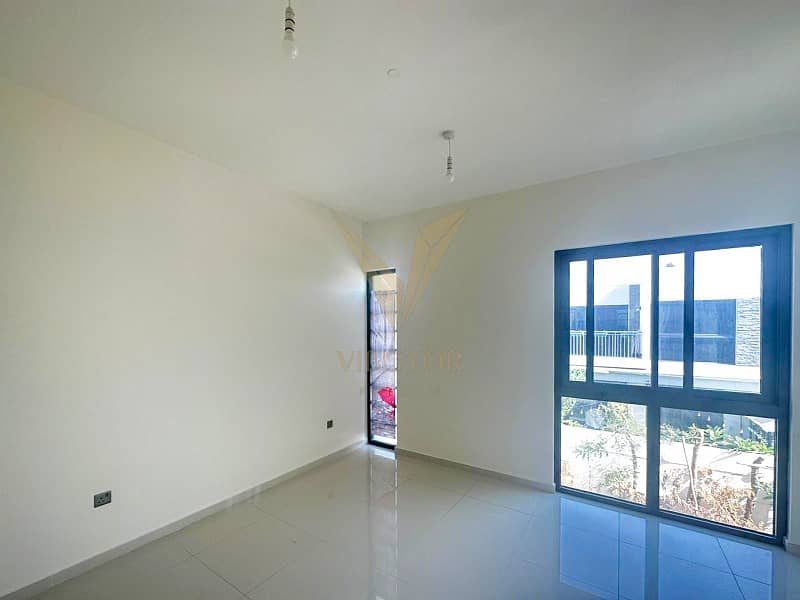 Your Next Chapter in Juniper | 5BR Villa| Tenanted Your Next Chapter in Juniper | 5BR Villa| Tenanted