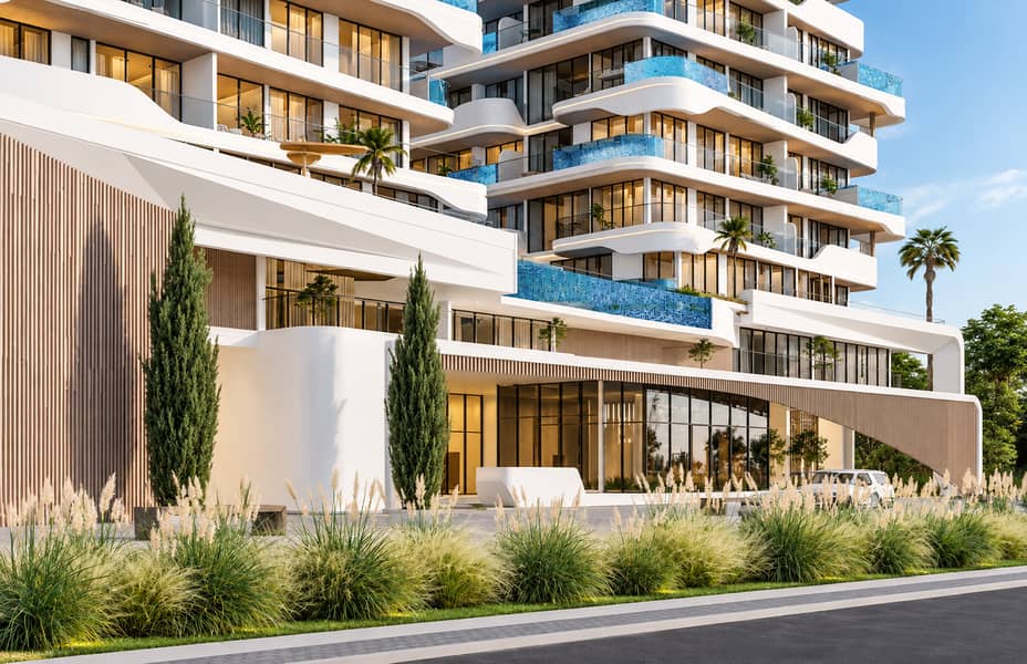 7 Modern Curved Luxury Residence Entrance. png