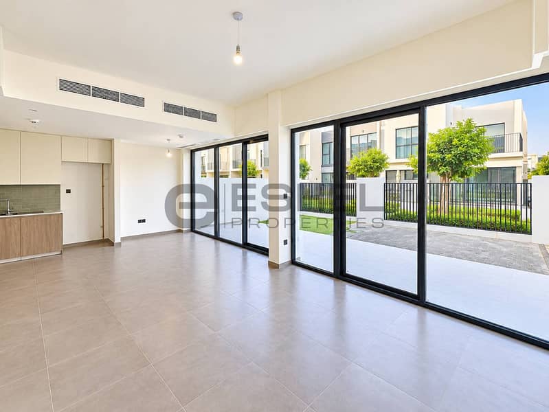 位于山谷小区,伊甸园 4 卧室的联排别墅 180000 AED - 16867430 位于山谷小区,伊甸园 4 卧室的联排别墅 180000 AED - 16867430